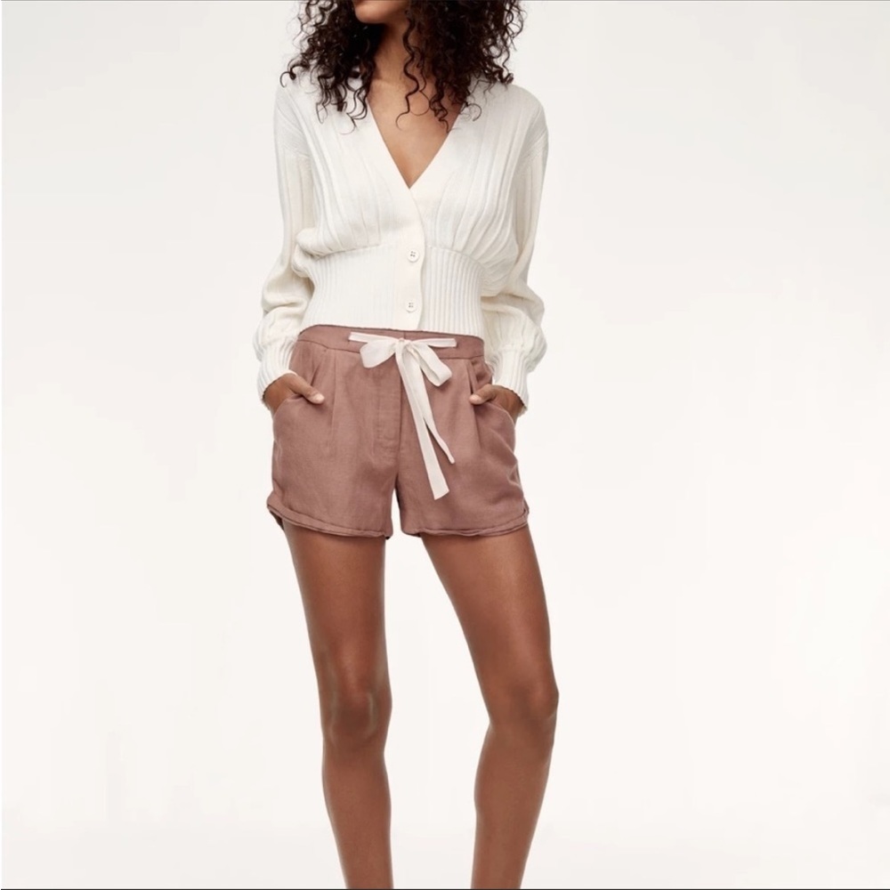 Aritzia Wilfred Allegra shorts in nutmeg